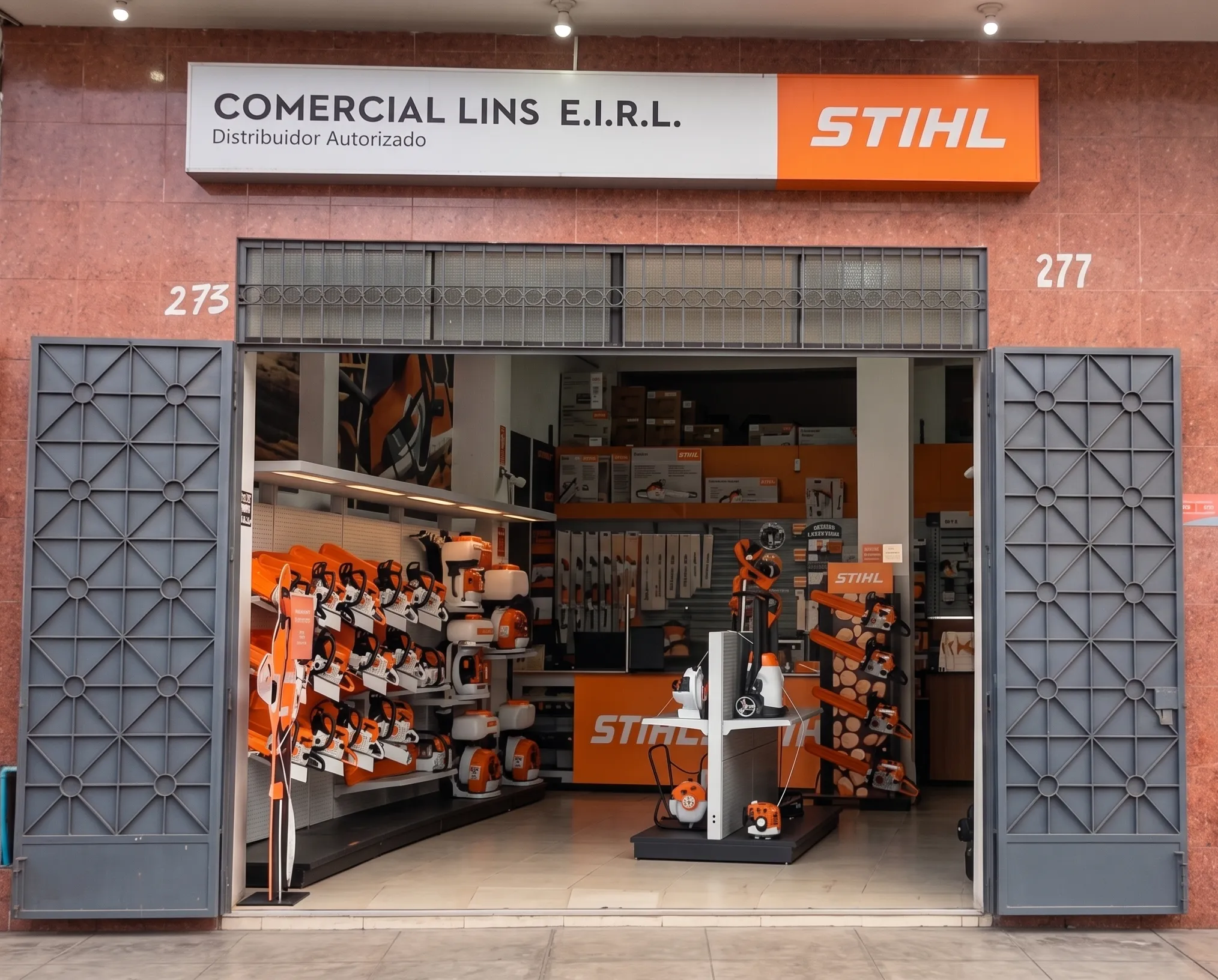Fachada de la tienda Comercial Lins en Calle Requena 277, Iquitos, con el letrero de distribuidor autorizado STIHL